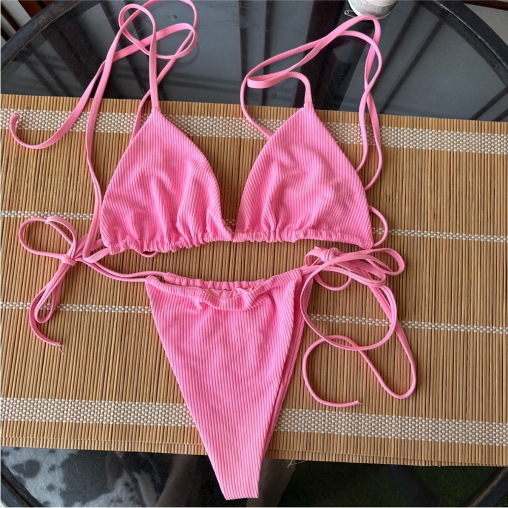 Frankie’s Bikinis Hot Pink Tia top and bottom Set Large